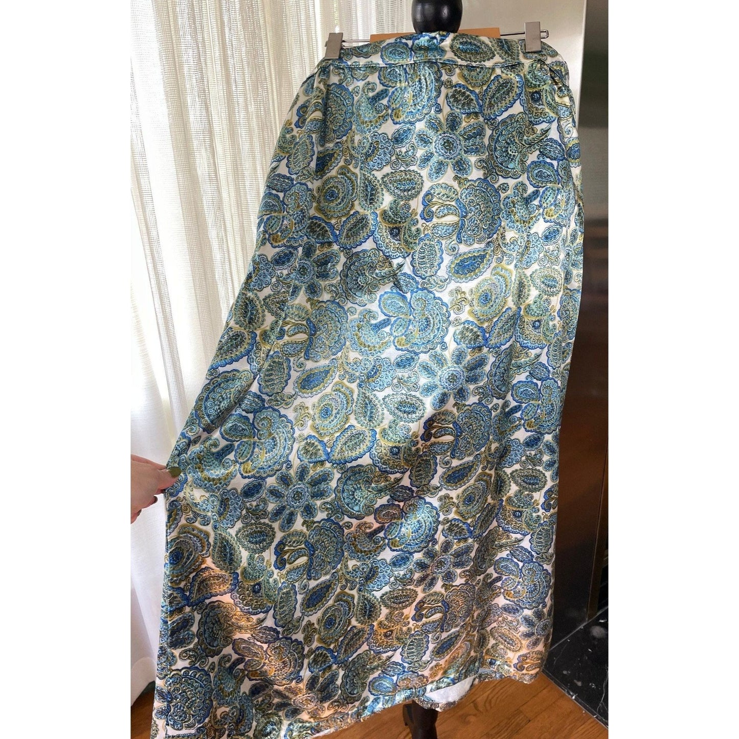 Vintage 70s paisley satin skirt, cotton lined, ankle length