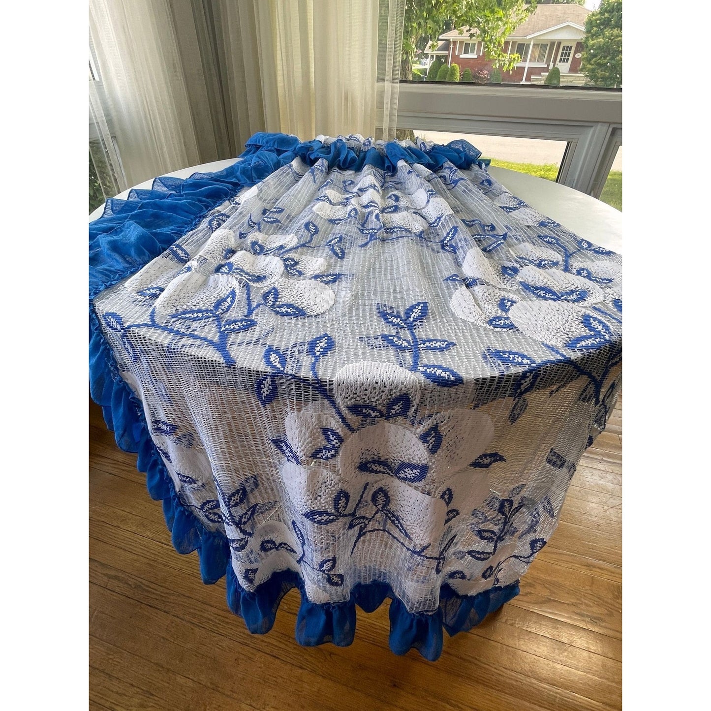Vintage 80s ruffled double curtains, royal blue, white mesh