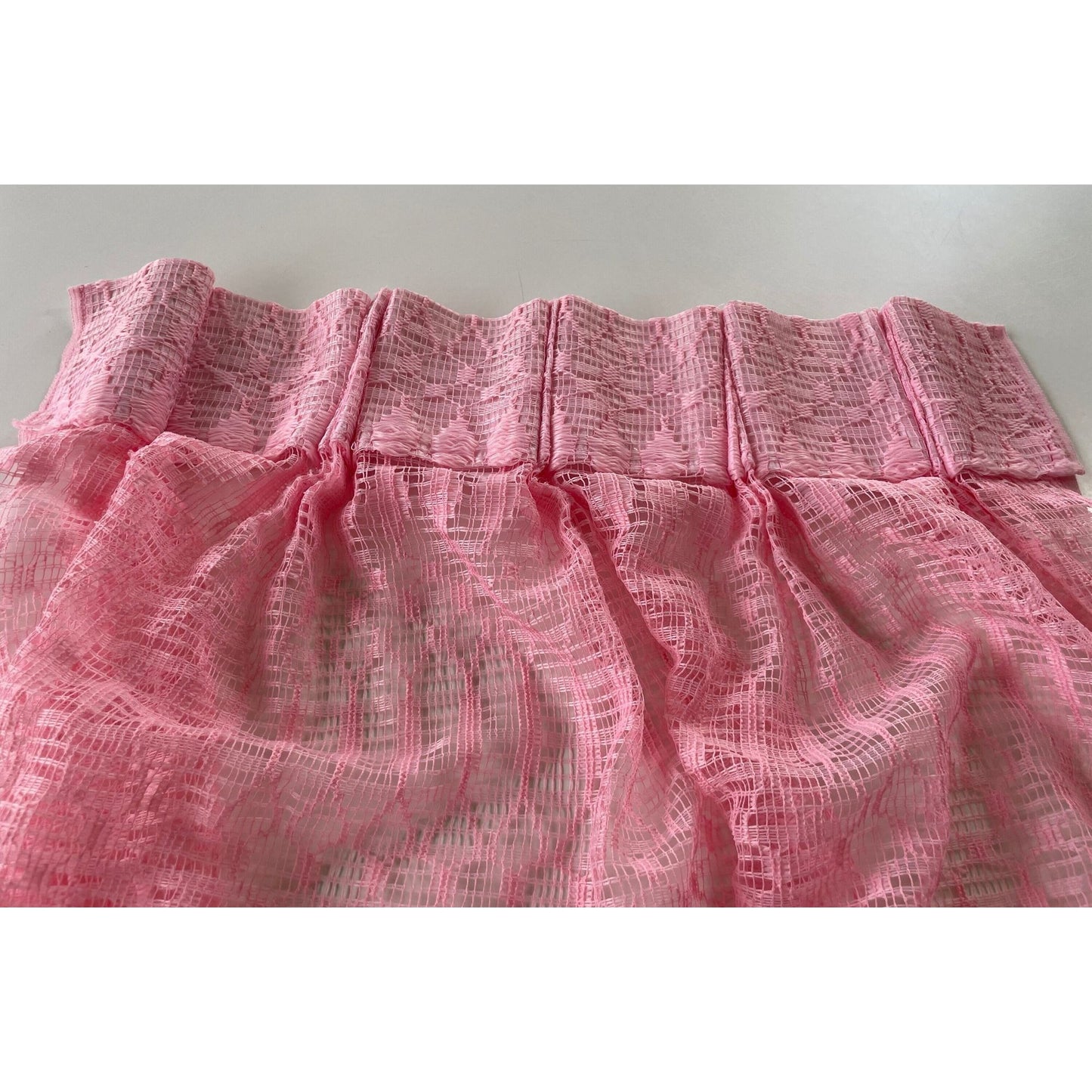 Vintage 60s pleated curtain, pink mesh