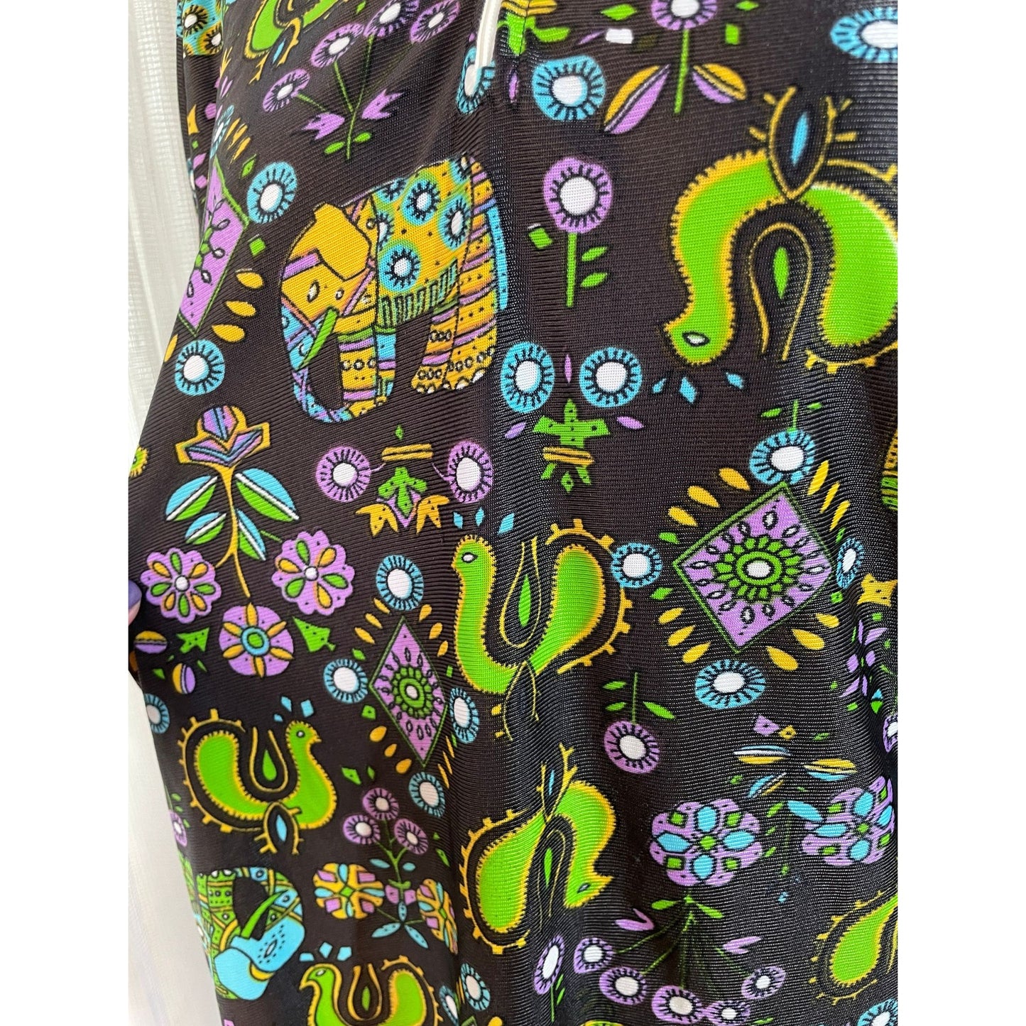 Vintage 70s top, psychedelic novelty print, elephants, birds, long sleeves