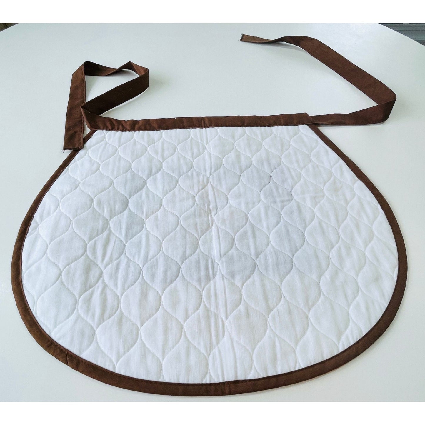 Vintage 70s quilted mushroom half apron