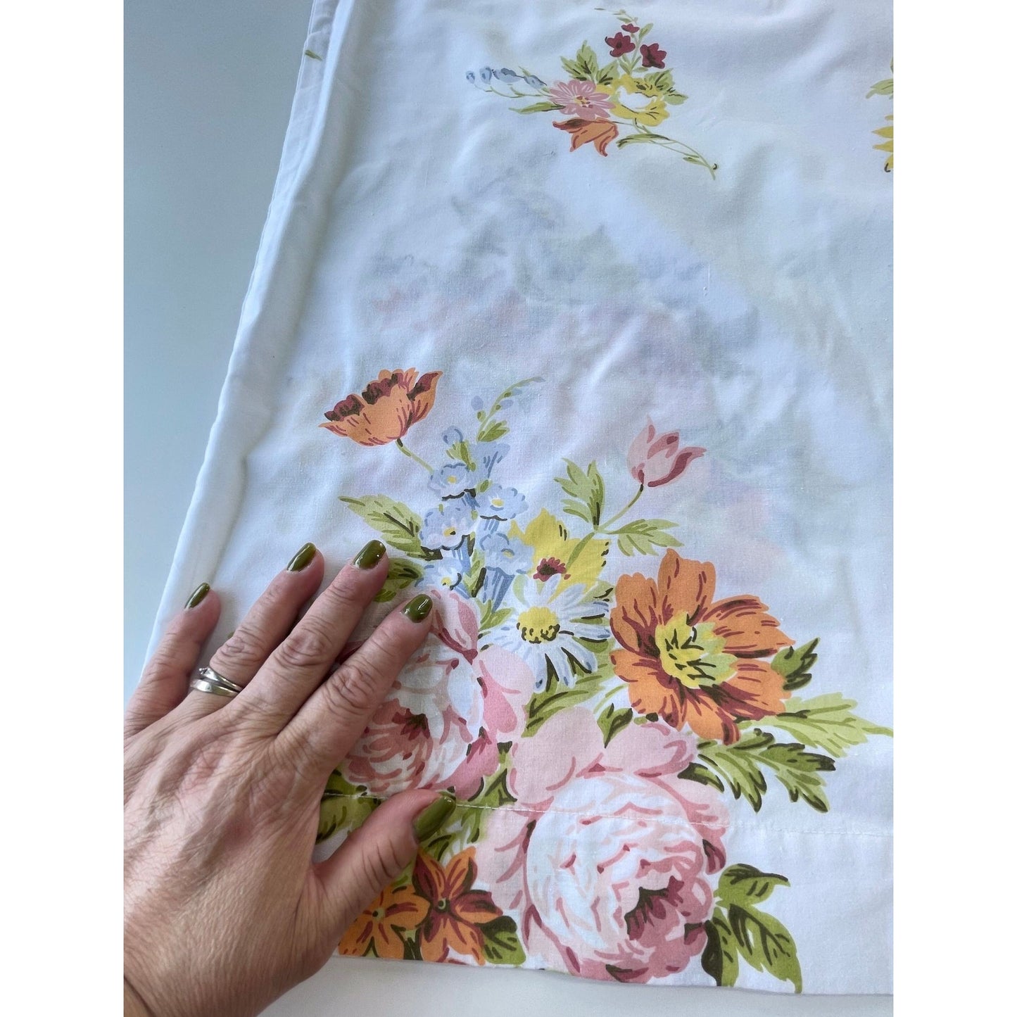 Vintage 80s pink floral single pillowcase
