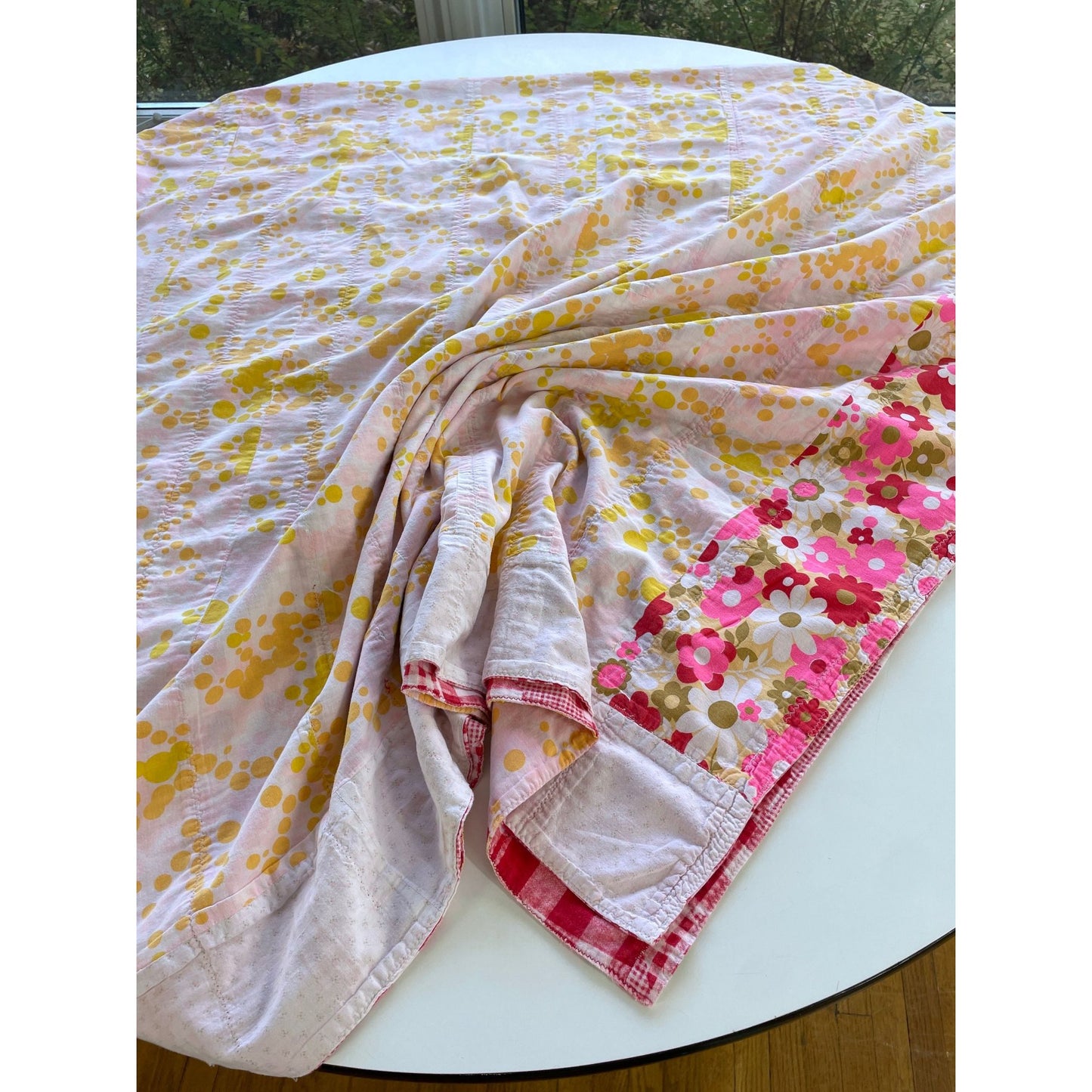 Vintage 70s handmade quilt, twin size