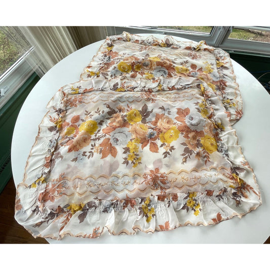 Vintage 60s decorative ruffled pillow shams