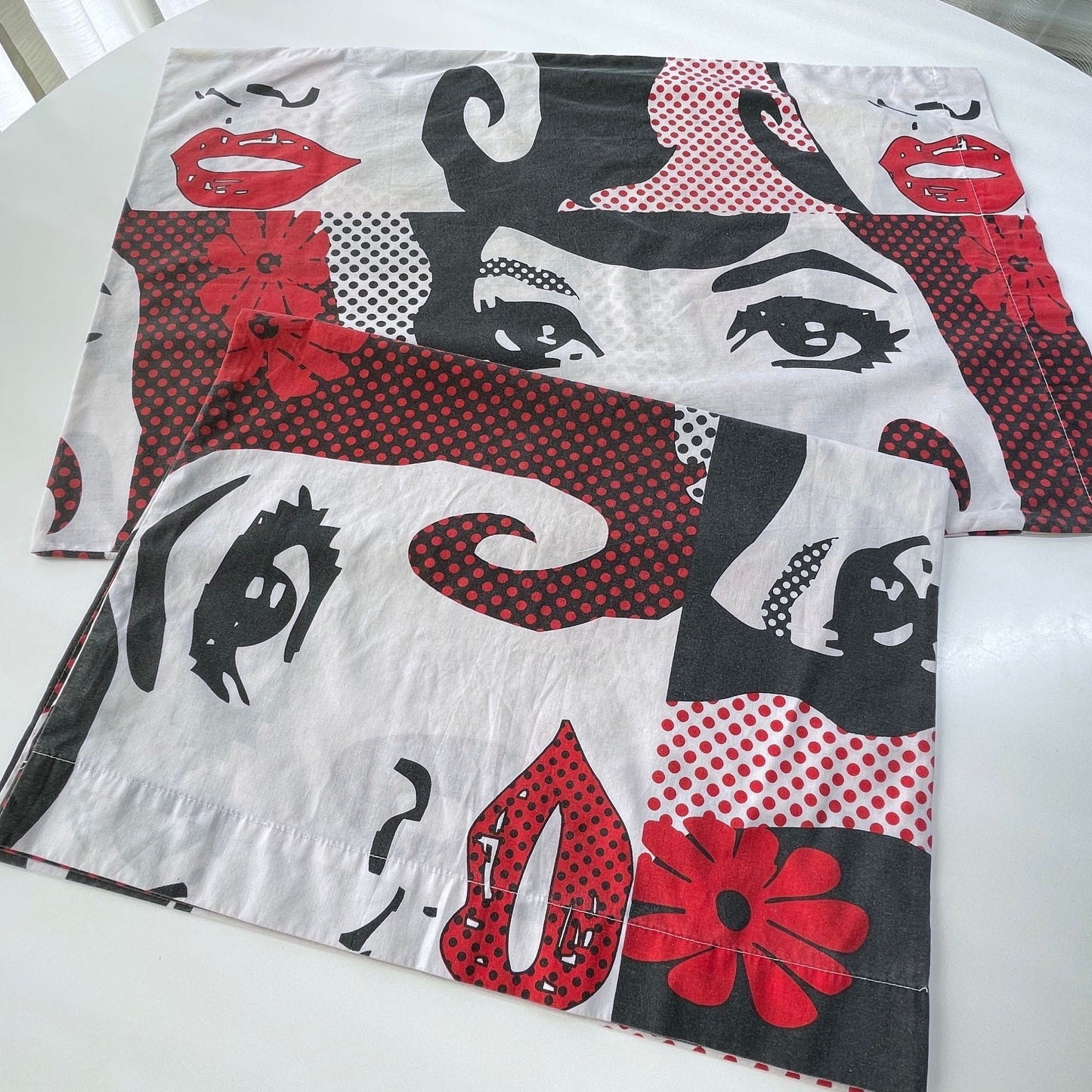 Vintage 80s Pop Art pillowcases set