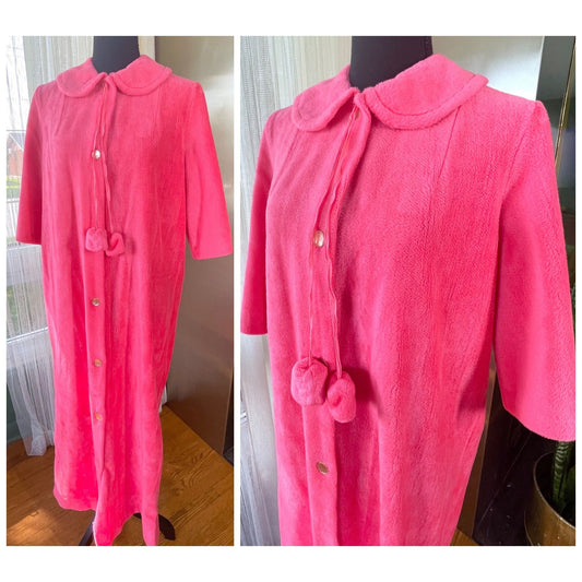 Vintage 1960s robe, plush bubblegum pink velvety fleece