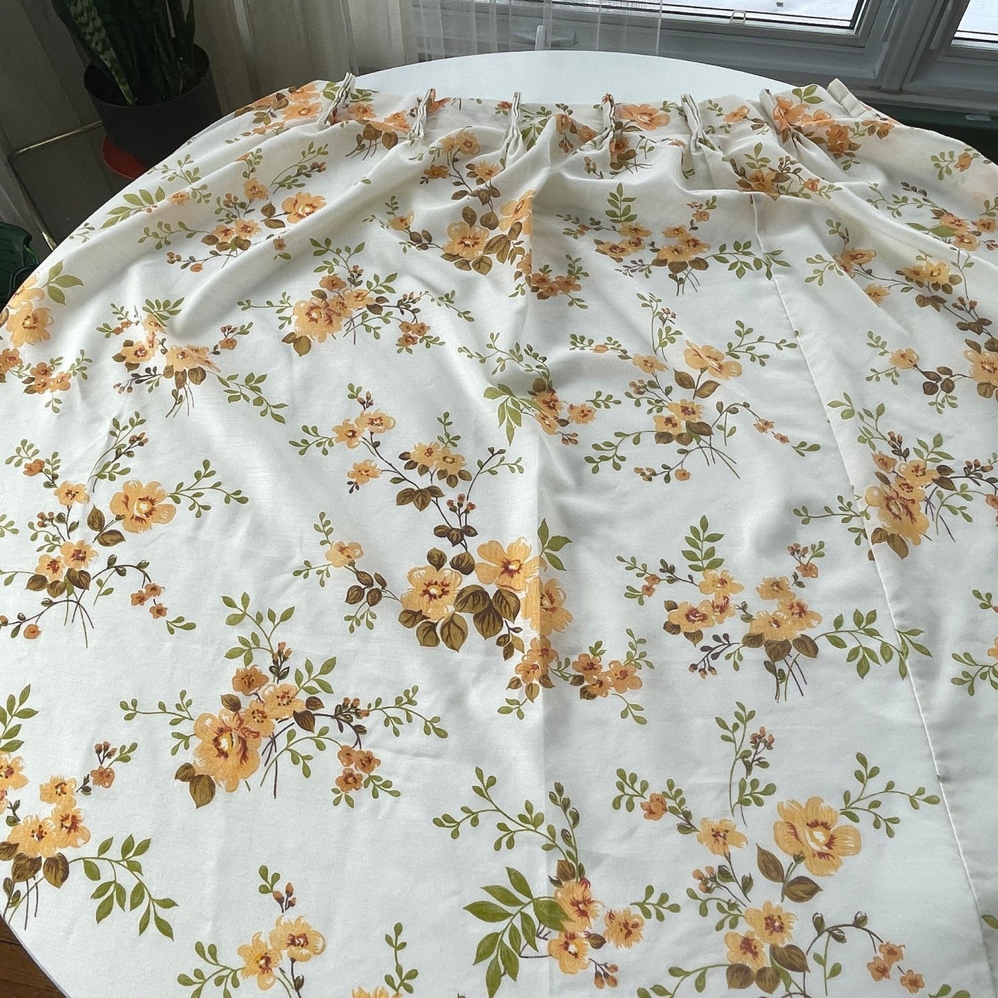 Vintage 80s pleated curtain, orange floral bouquets