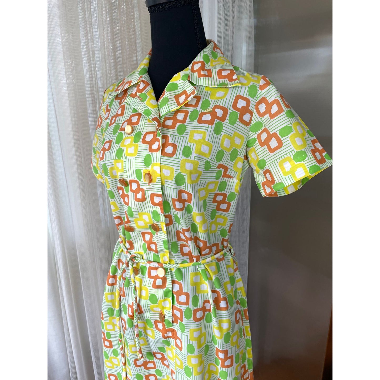 Vintage 70s dress, yellow, green, orange geometric pattern, short sleeves