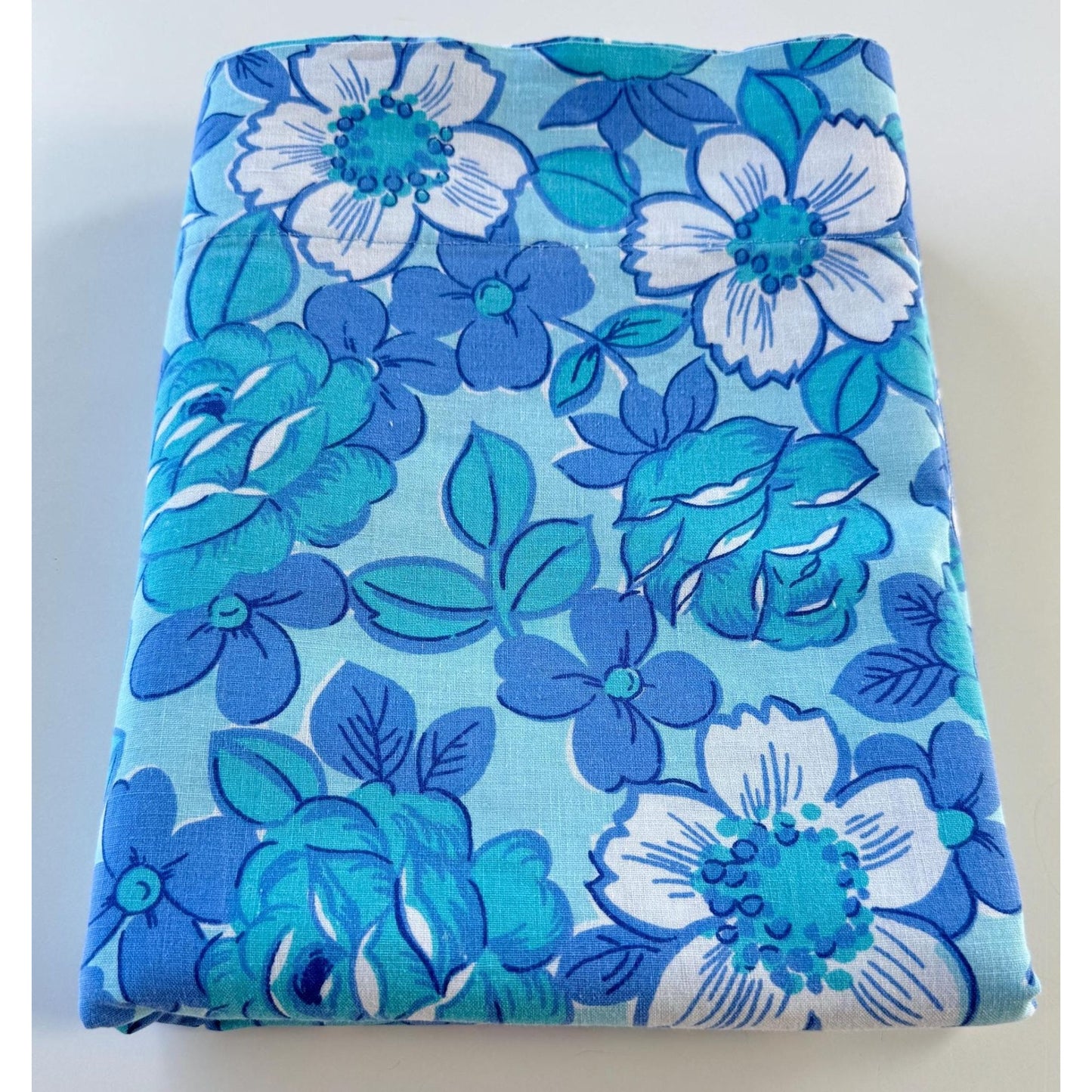 Vintage 70s flat /top sheet, blue flowers, twin size, Wabasso