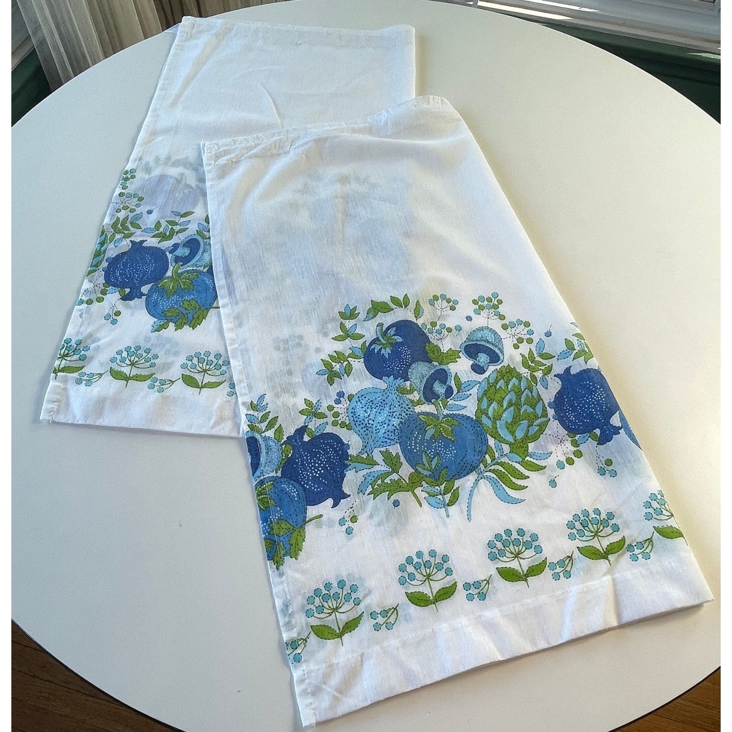 Vintage 70s cafe curtains, white green and blue vegetables panel and valance set