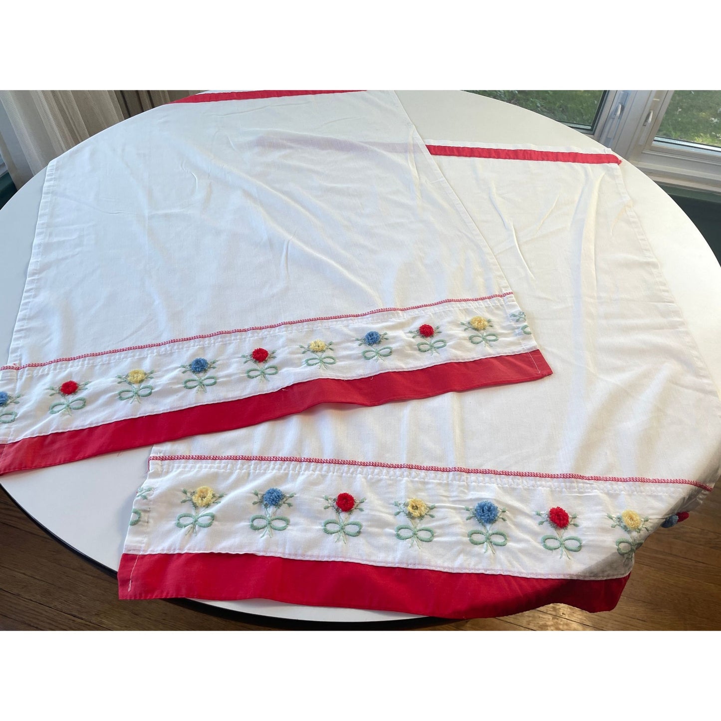 Vintage 70s curtain, embroidered red, yellow, blue flowers with pompoms