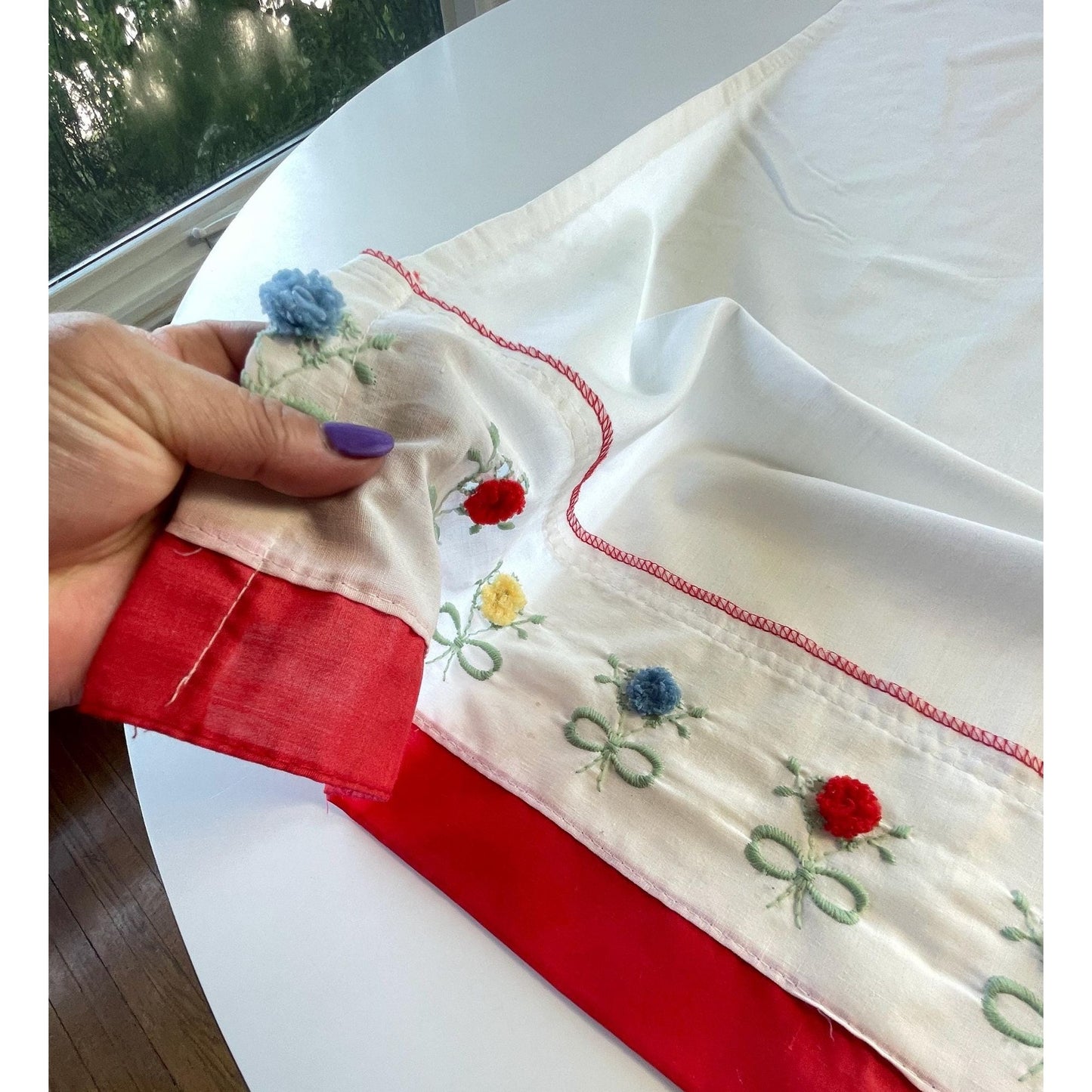 Vintage 70s curtain, embroidered red, yellow, blue flowers with pompoms