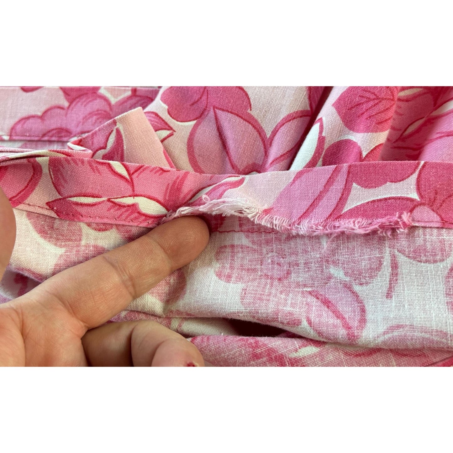 Vintage 70s flat /top sheet, pink flowers, full size, Wabasso