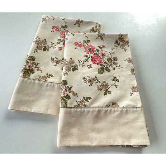 Pair of vintage 80s floral Wabasso