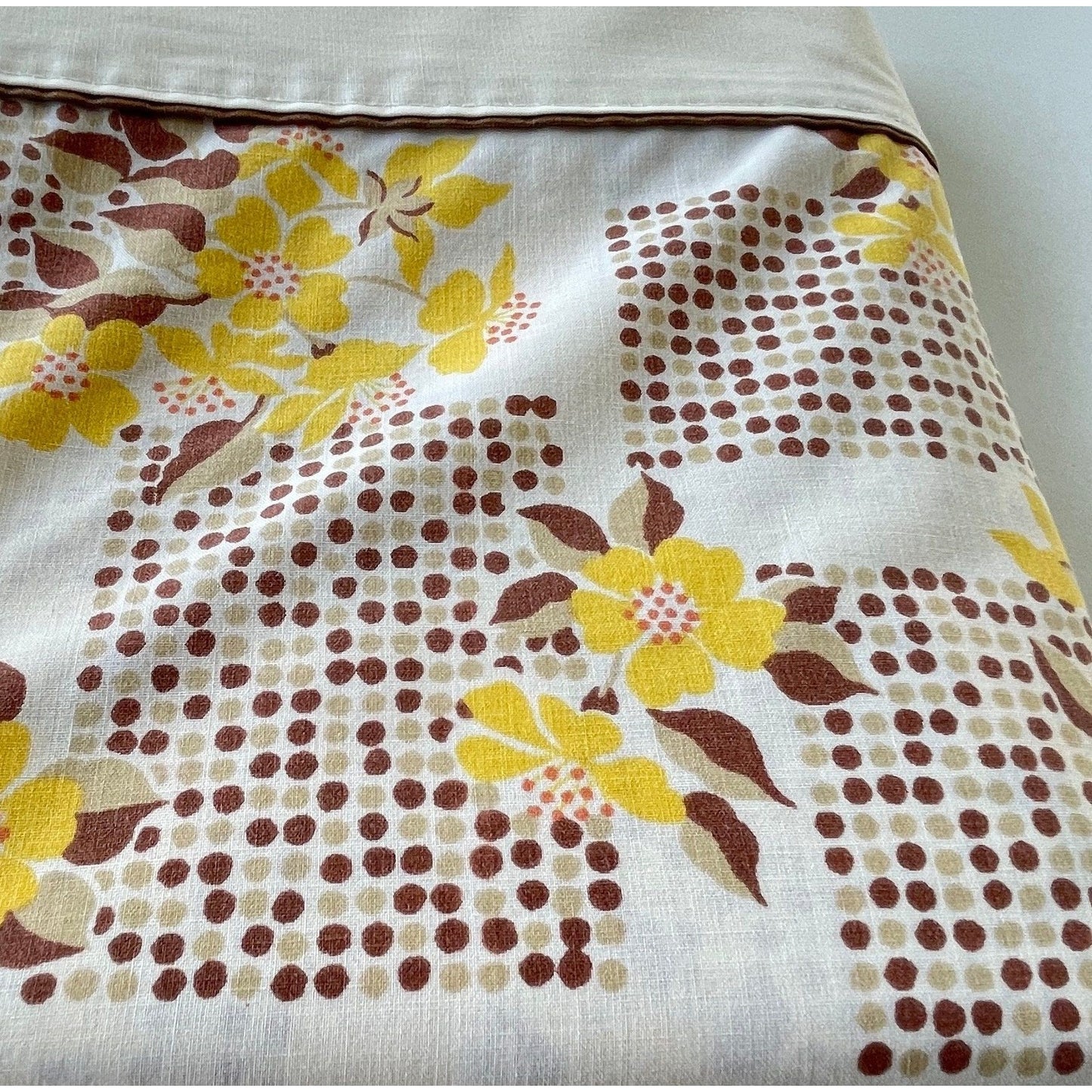 Vintage 70s flat sheet, double/queen size, Wabasso