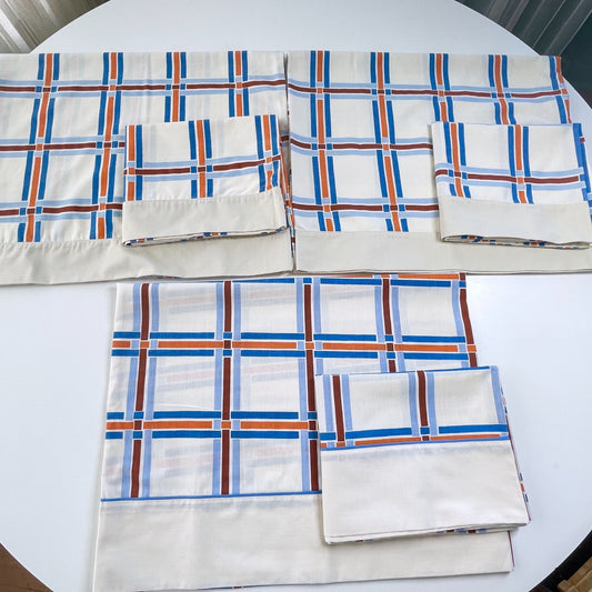 Vintage 70s pillowcases, plaid geometric pattern, TruPrest