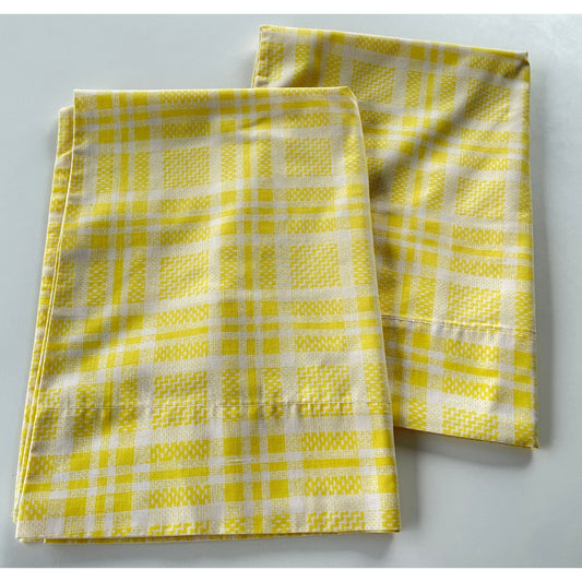 Vintage 70s yellow pillowcases