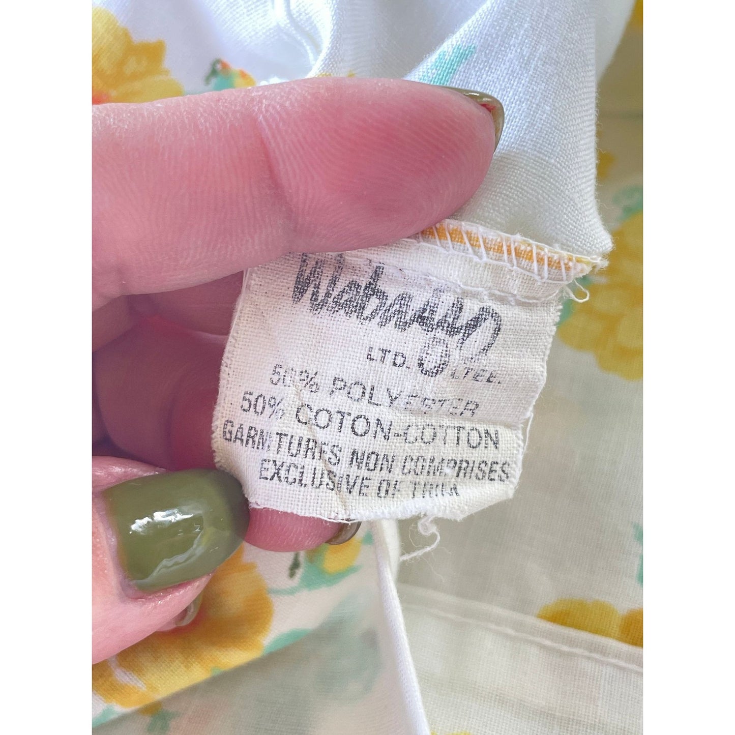 Pair of vintage 70s Wabasso floral pillowcases