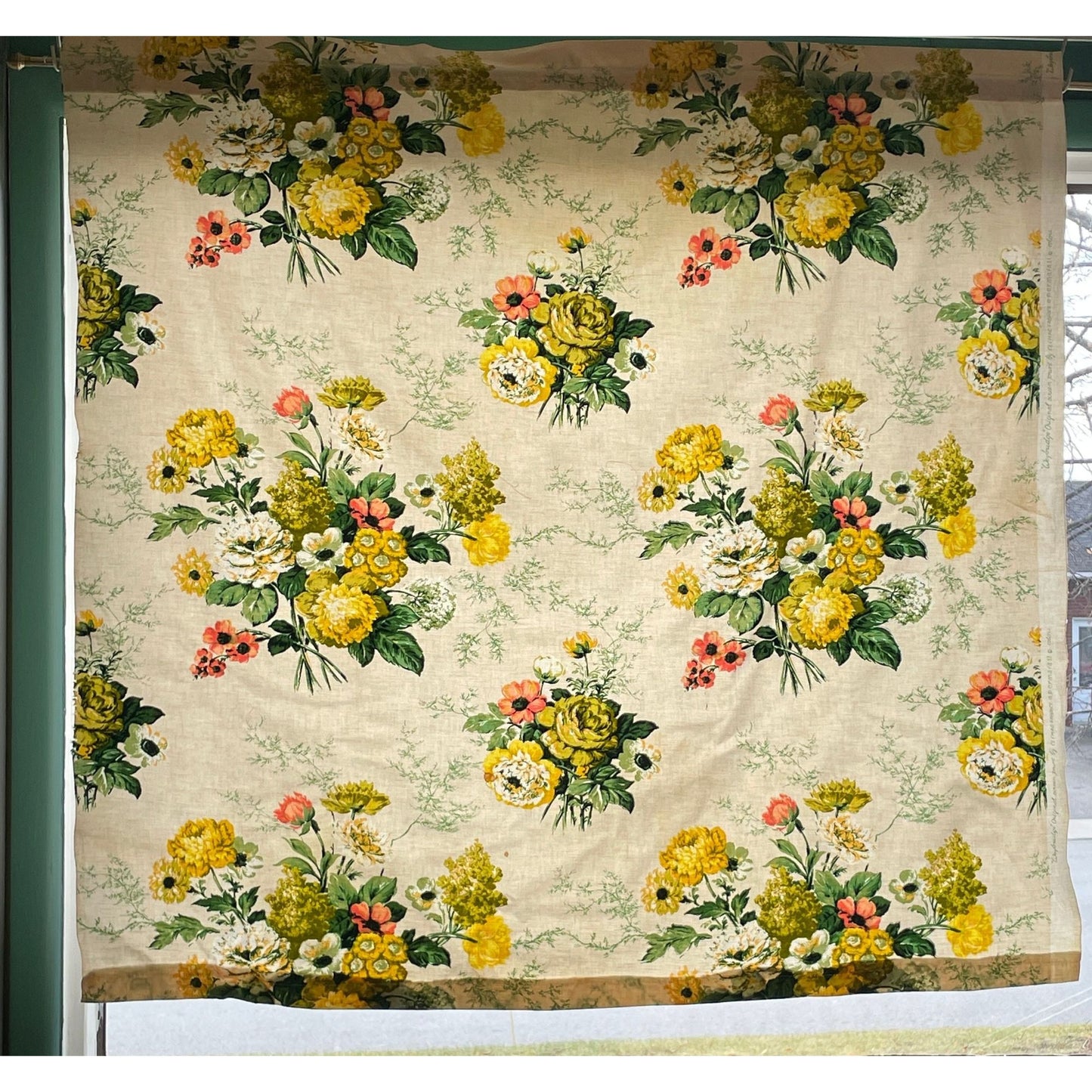 Vintage 60s yellow bouquets curtain, single panel