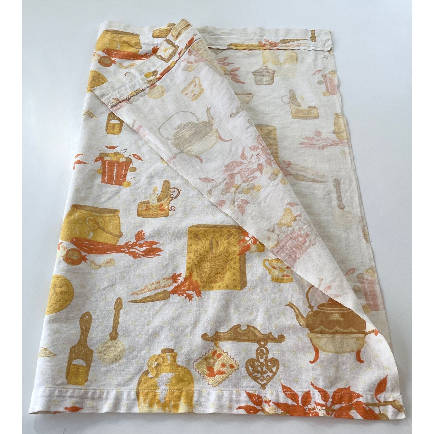 Vintage 70s curtain, orange kitchen appliances