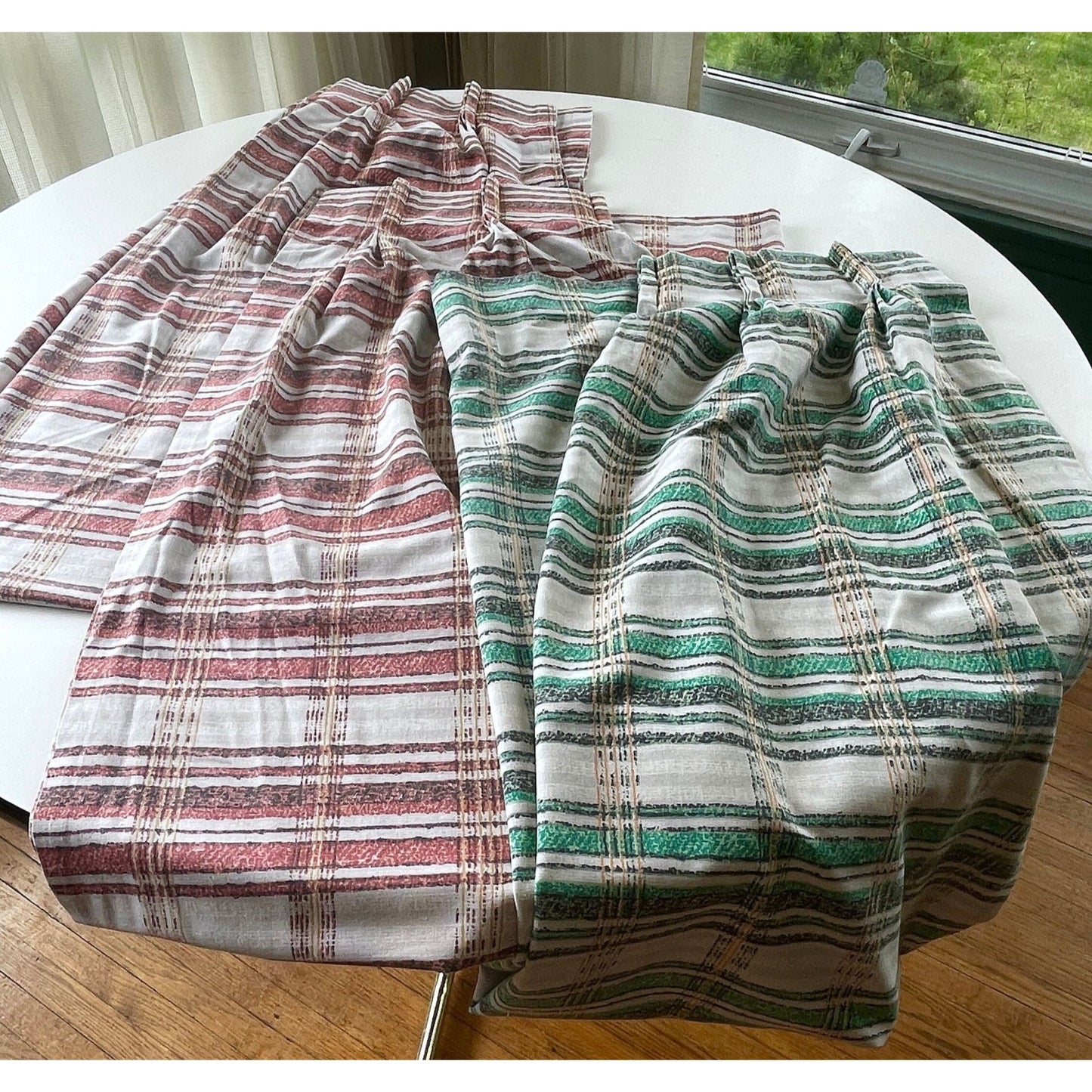 Vintage 70s pleated curtain, choice between red/white or green/white stripes