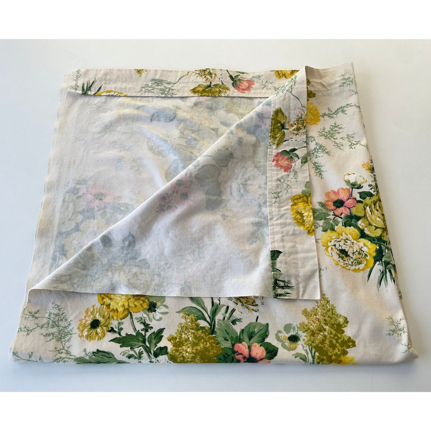 Vintage 60s yellow bouquets curtain, single panel
