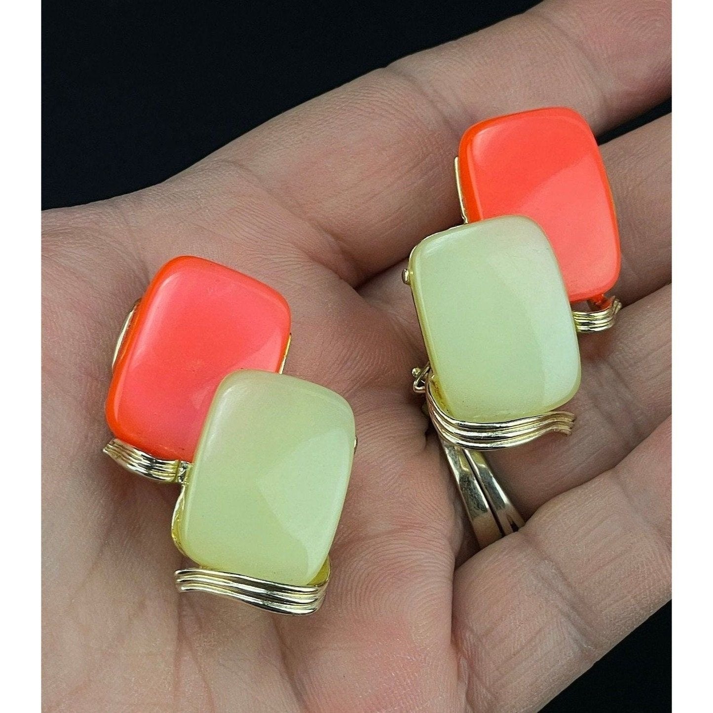 Vintage 60s Moonglow clip on earrings, Lisner