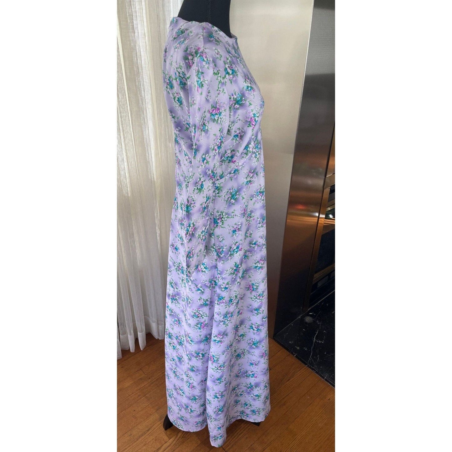 Vintage prairie dress, floral lilac / purple, long sleeves gown