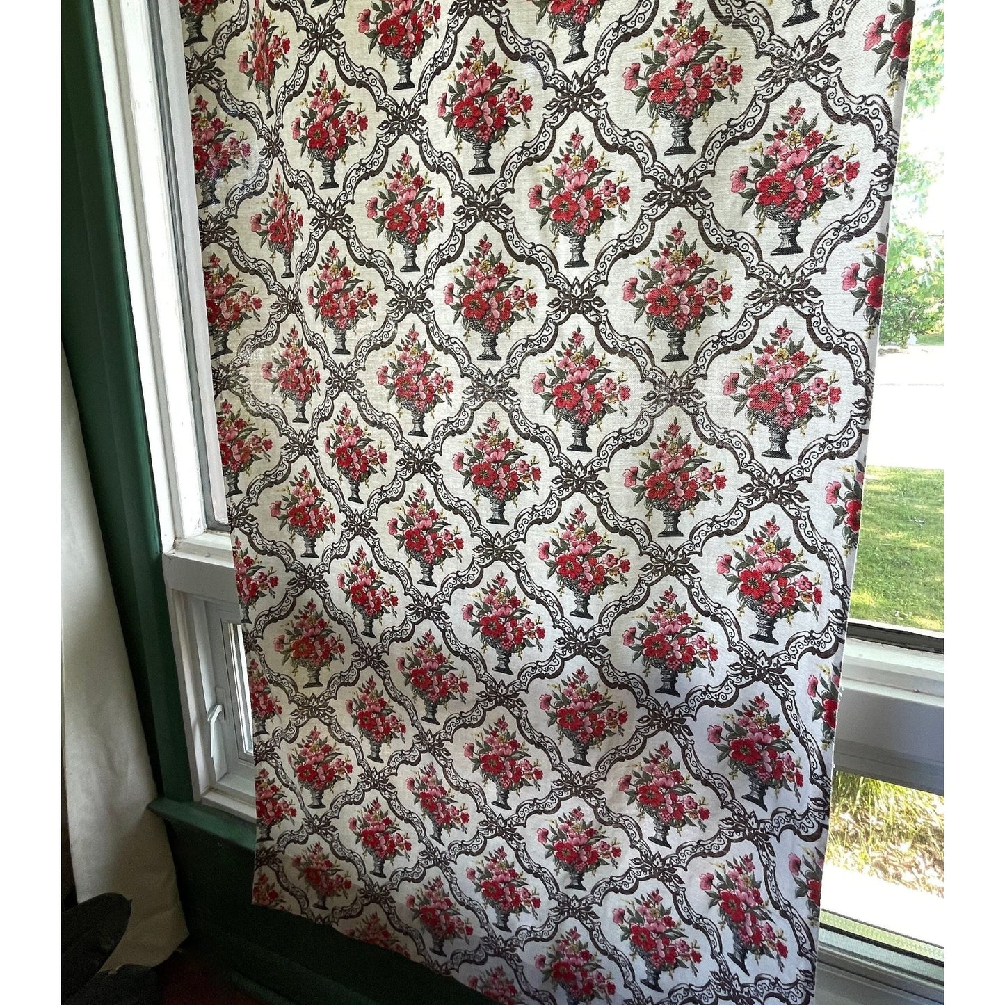 Vintage 1960s curtain, pink floral medallion