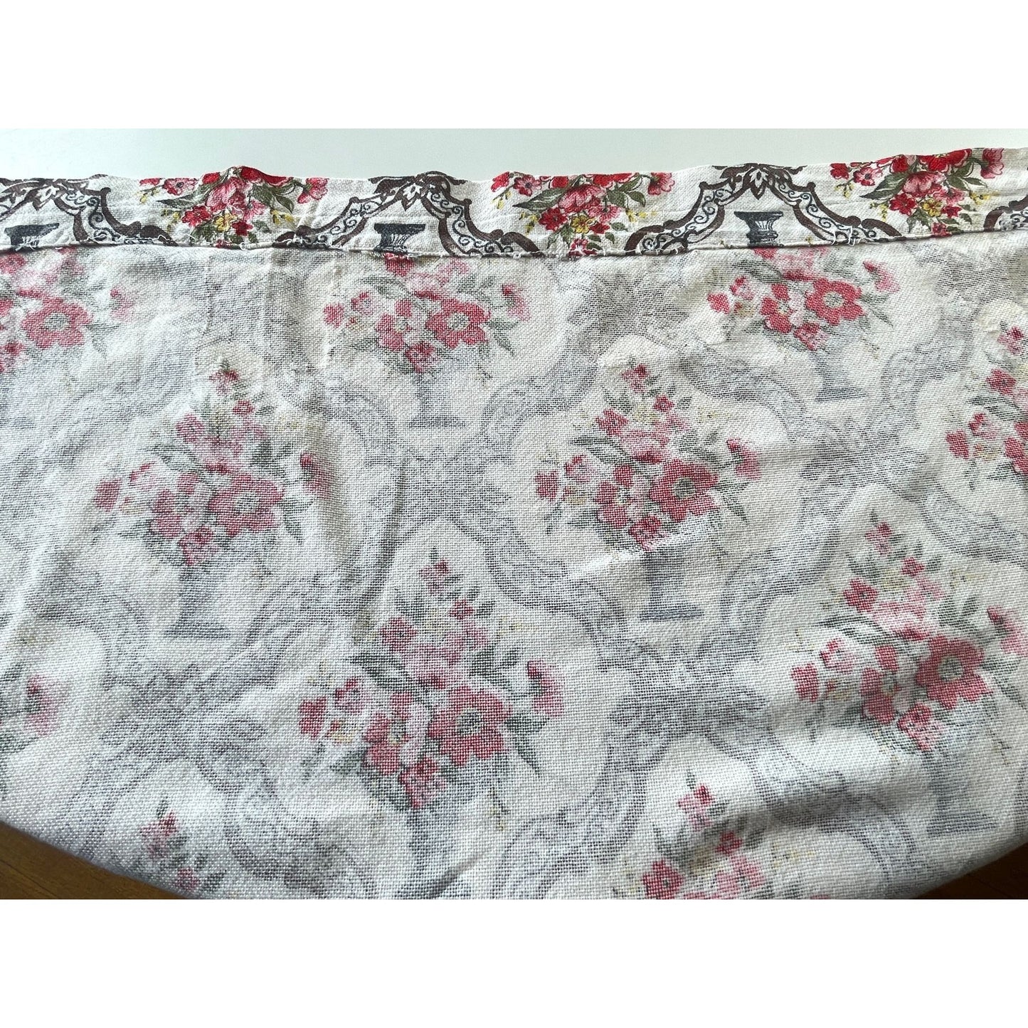 Vintage 1960s curtain, pink floral medallion